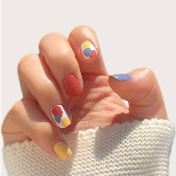 Press on nails short multicolored Red Blue Yellow White - Picture 2 of 7